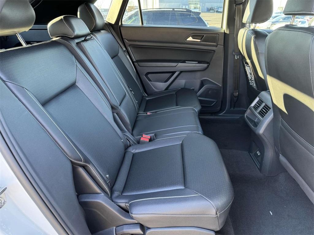 used 2020 Volkswagen Atlas Cross Sport car, priced at $15,962