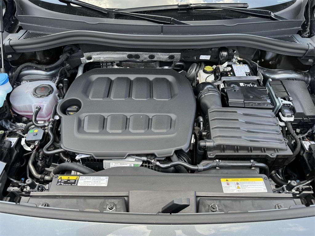 new 2025 Volkswagen Tiguan car, priced at $35,686