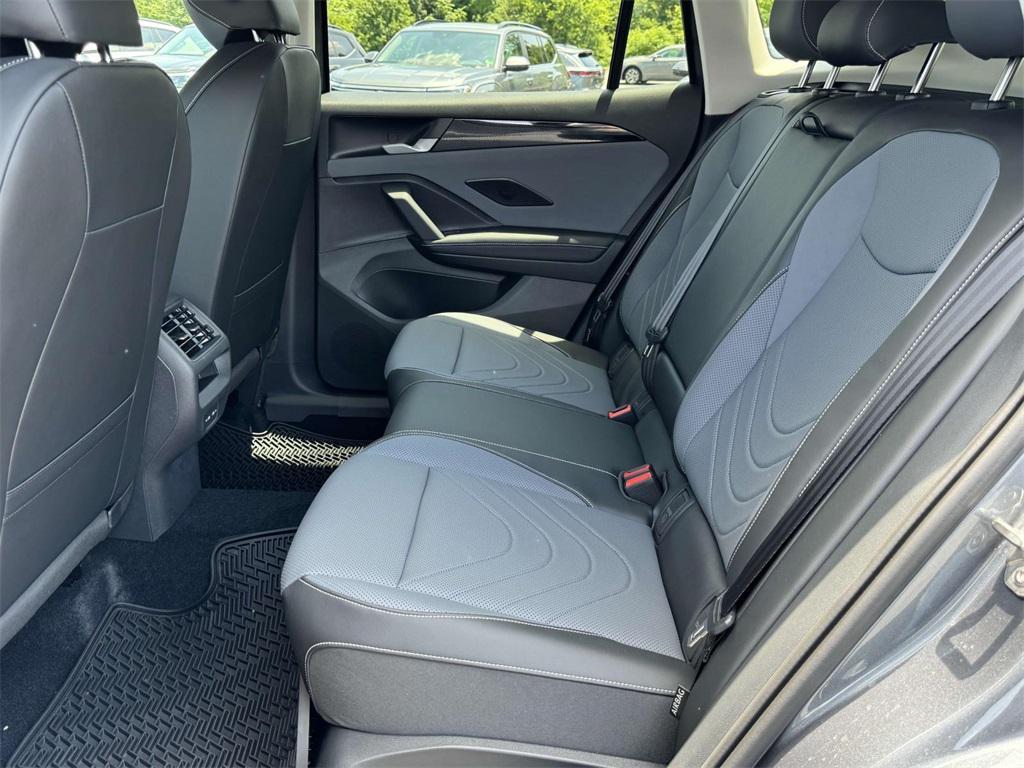 new 2025 Volkswagen Tiguan car, priced at $35,686