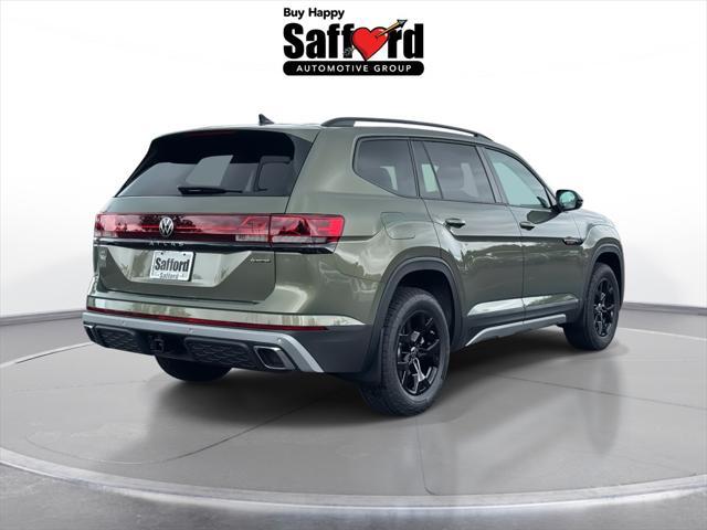 new 2025 Volkswagen Atlas car, priced at $48,611