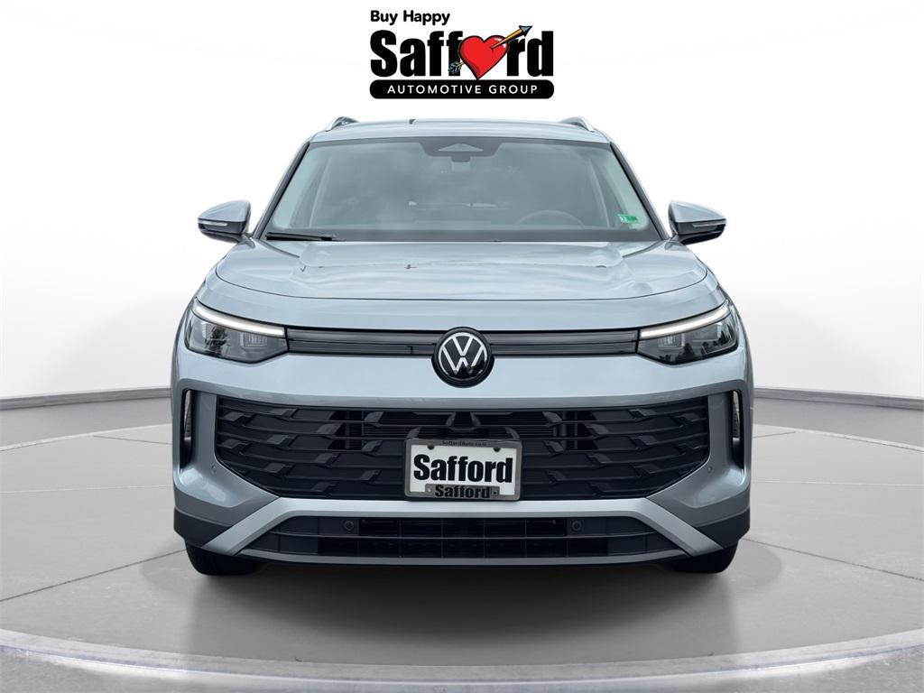 new 2025 Volkswagen Tiguan car, priced at $33,393