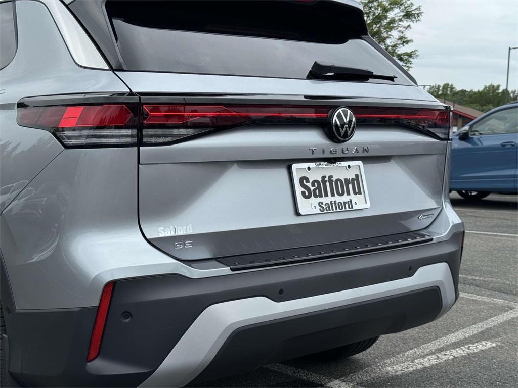 new 2025 Volkswagen Tiguan car, priced at $33,393