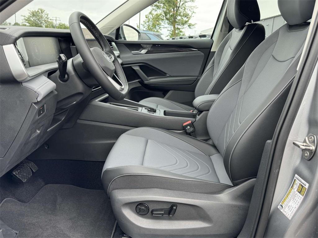 new 2025 Volkswagen Tiguan car, priced at $33,393