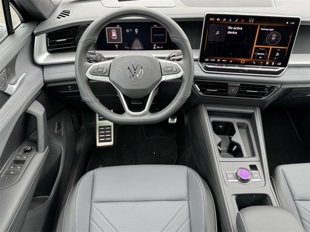 new 2025 Volkswagen Tiguan car, priced at $38,736