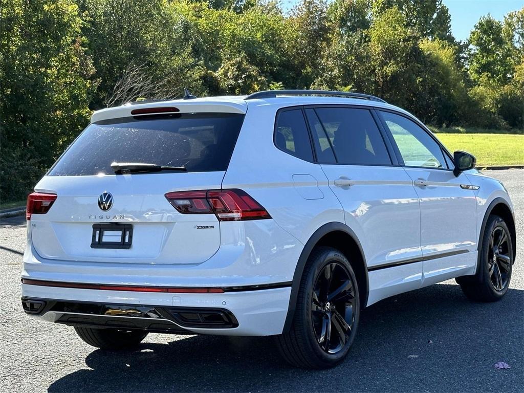 new 2024 Volkswagen Tiguan car, priced at $38,006