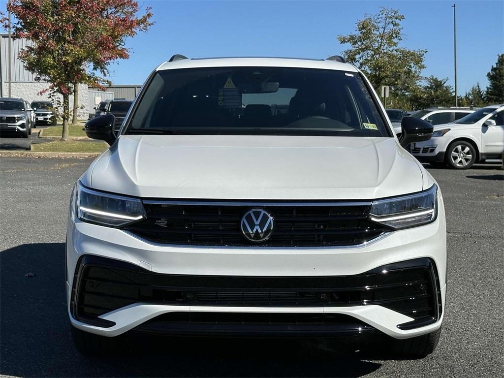 new 2024 Volkswagen Tiguan car, priced at $38,006