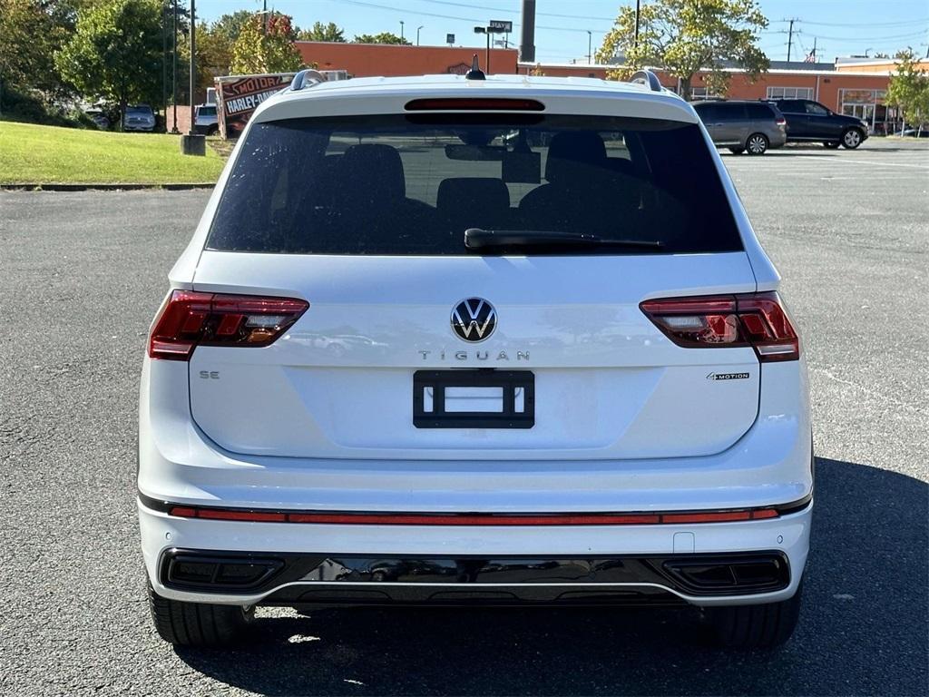 new 2024 Volkswagen Tiguan car, priced at $38,006