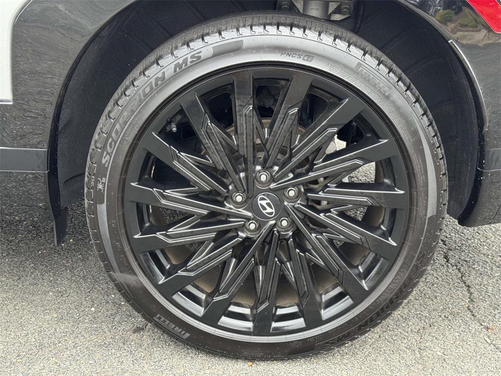 used 2024 Hyundai Santa Fe car, priced at $38,237