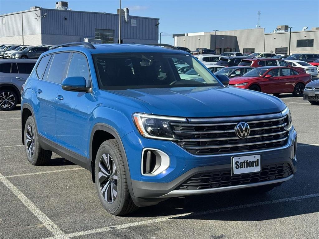 new 2025 Volkswagen Atlas car, priced at $39,404