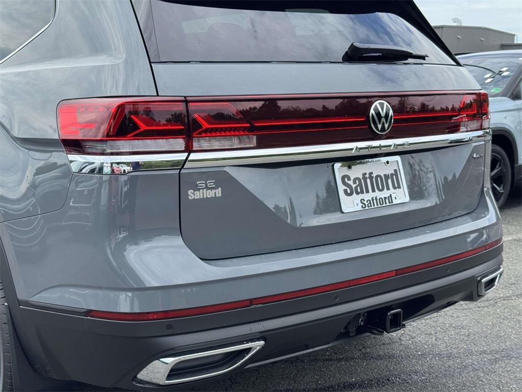 new 2026 Volkswagen Atlas car, priced at $50,354