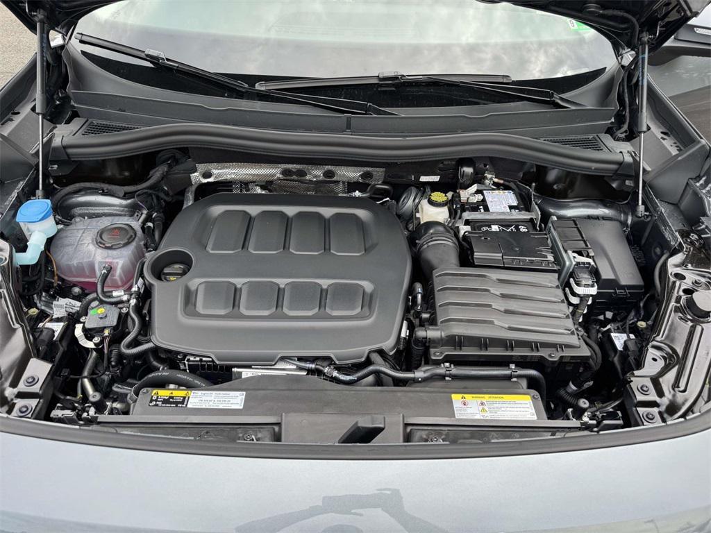 new 2025 Volkswagen Tiguan car, priced at $34,991