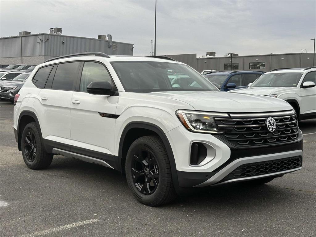 new 2025 Volkswagen Atlas car, priced at $48,319