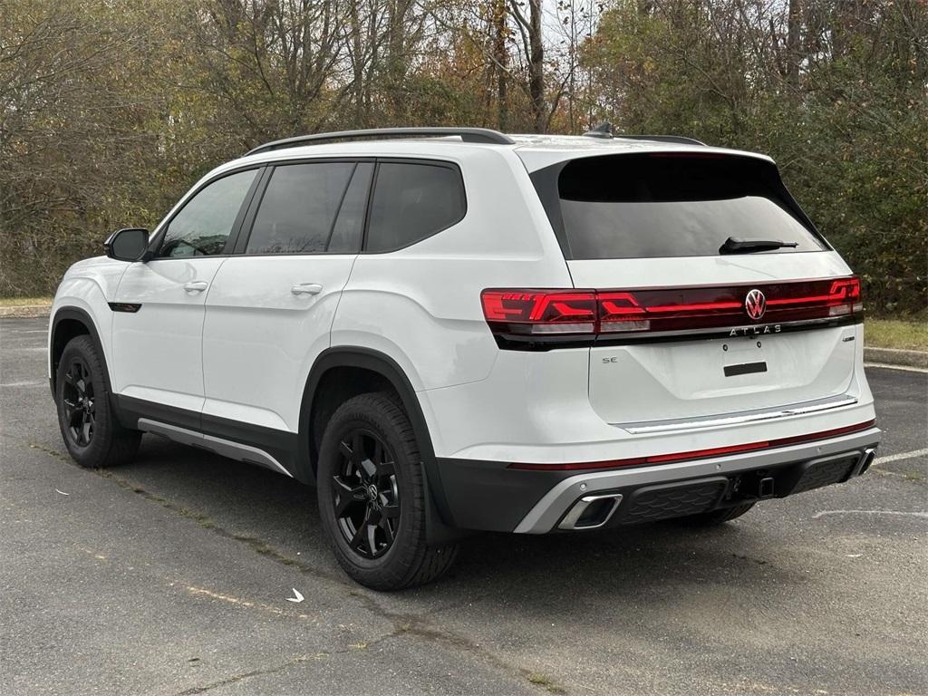 new 2025 Volkswagen Atlas car, priced at $48,319