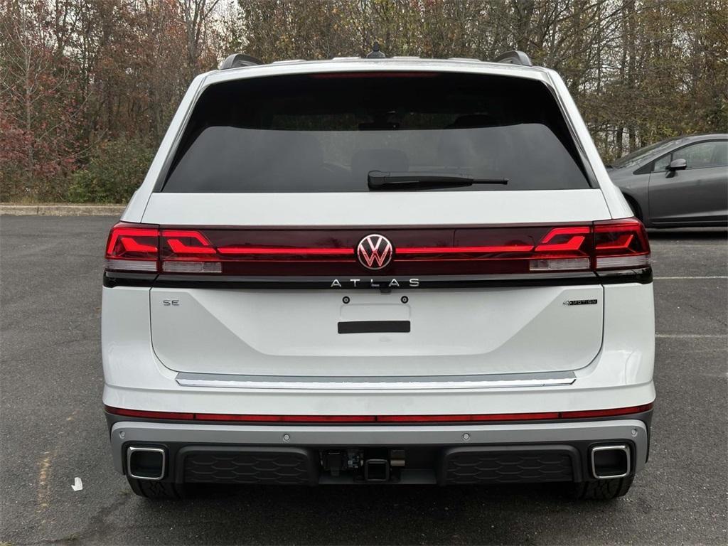 new 2025 Volkswagen Atlas car, priced at $48,319