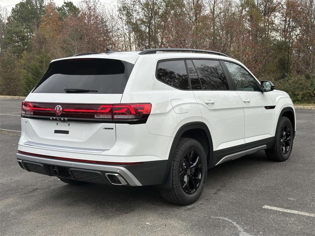 new 2025 Volkswagen Atlas car, priced at $48,319