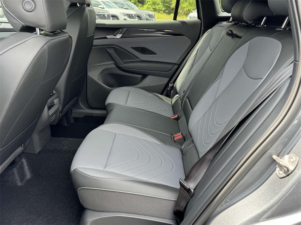 new 2025 Volkswagen Tiguan car, priced at $38,736