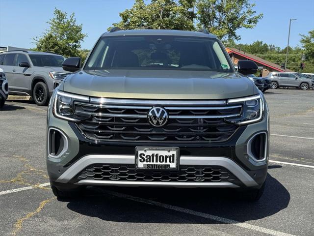 new 2025 Volkswagen Atlas car, priced at $48,146