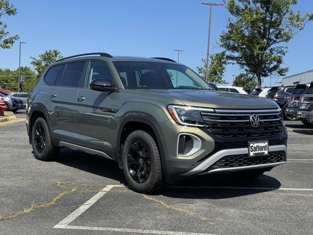 new 2025 Volkswagen Atlas car, priced at $48,146