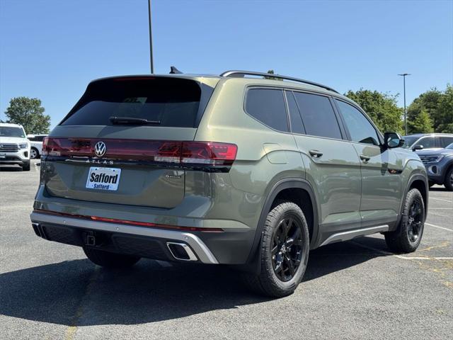 new 2025 Volkswagen Atlas car, priced at $48,146