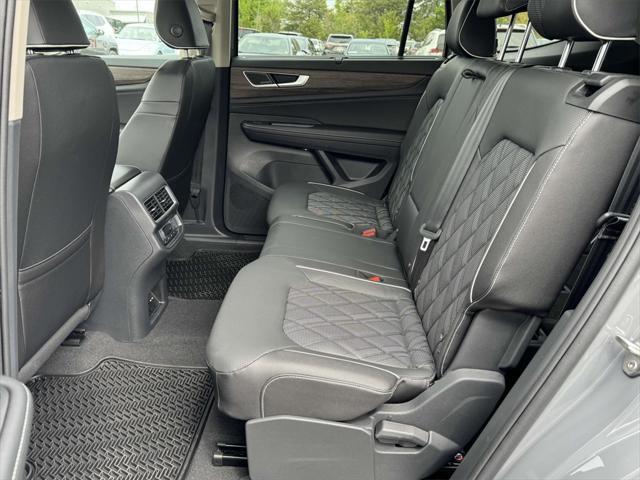 new 2025 Volkswagen Atlas car, priced at $54,811