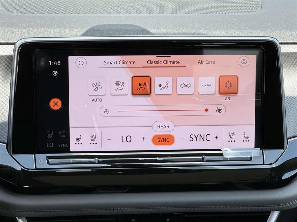 new 2025 Volkswagen Atlas car, priced at $48,371