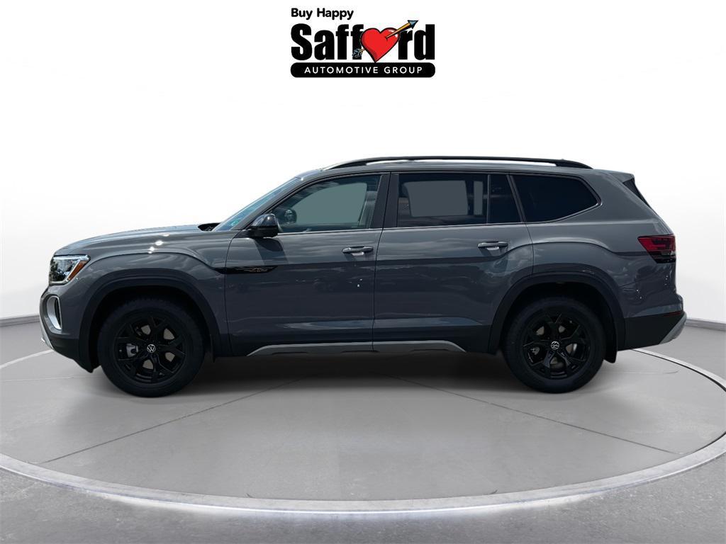 new 2025 Volkswagen Atlas car, priced at $48,371