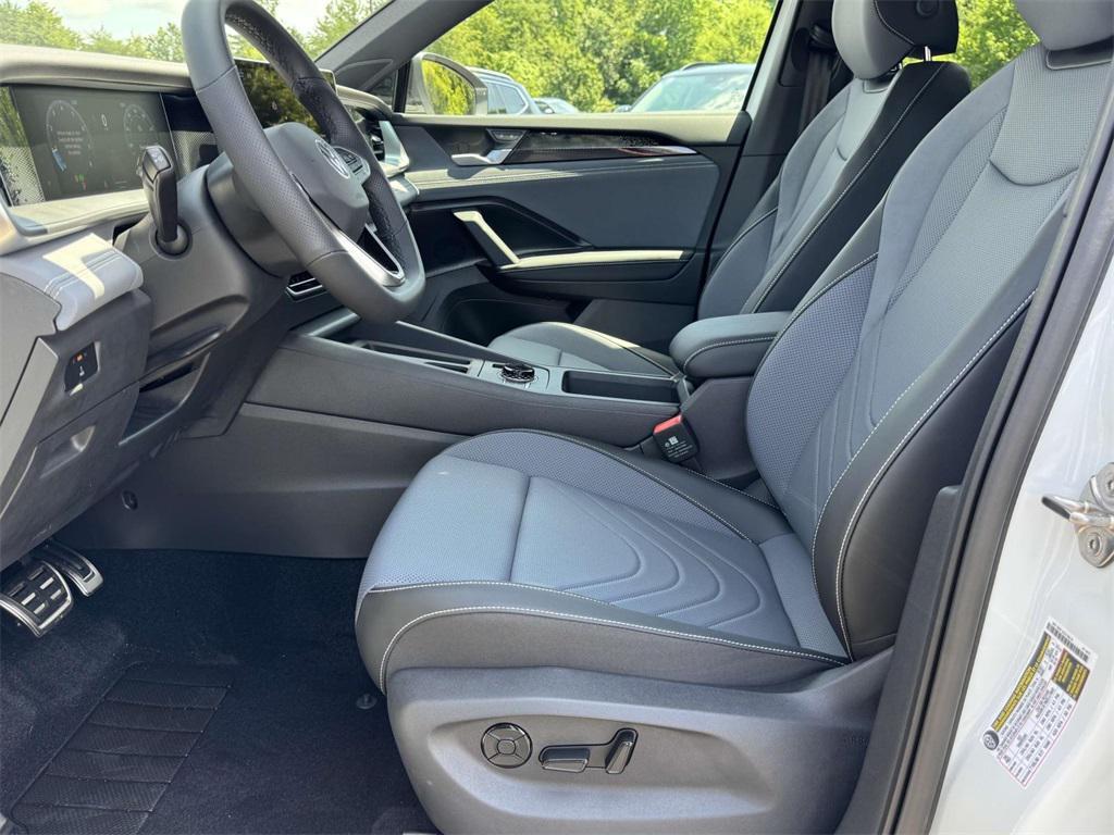new 2025 Volkswagen Tiguan car, priced at $38,786