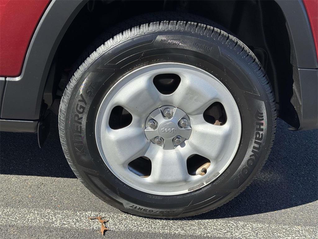 used 2016 Jeep Cherokee car, priced at $12,000