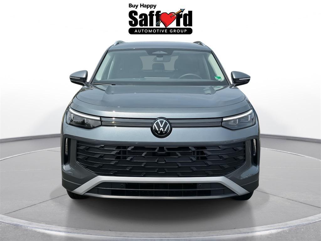 new 2025 Volkswagen Tiguan car, priced at $34,076