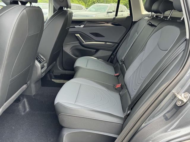 new 2025 Volkswagen Tiguan car, priced at $34,826
