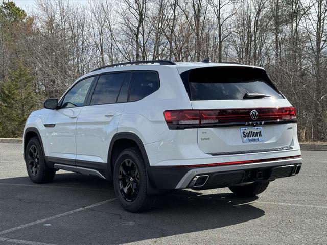 new 2025 Volkswagen Atlas car, priced at $48,489