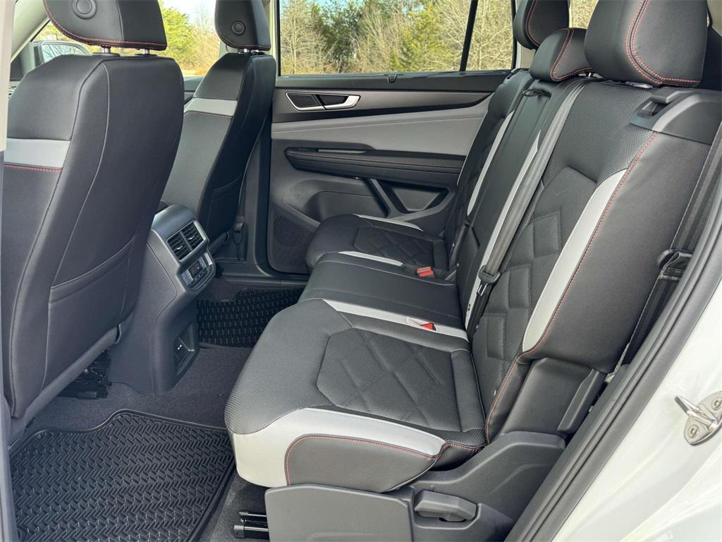 new 2025 Volkswagen Atlas car, priced at $48,489