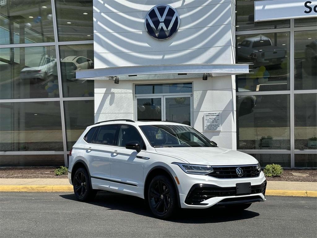 new 2024 Volkswagen Tiguan car, priced at $36,261