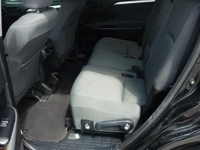used 2019 Toyota Highlander car, priced at $20,995