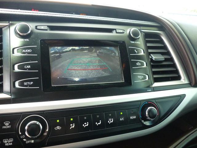 used 2019 Toyota Highlander car, priced at $20,995