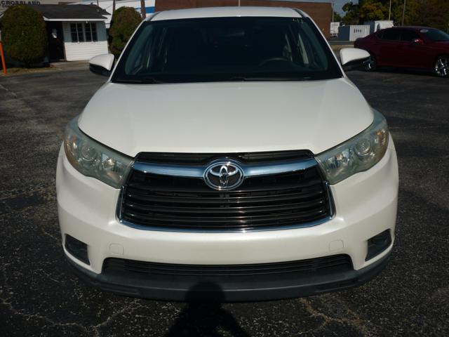 used 2015 Toyota Highlander car, priced at $16,995