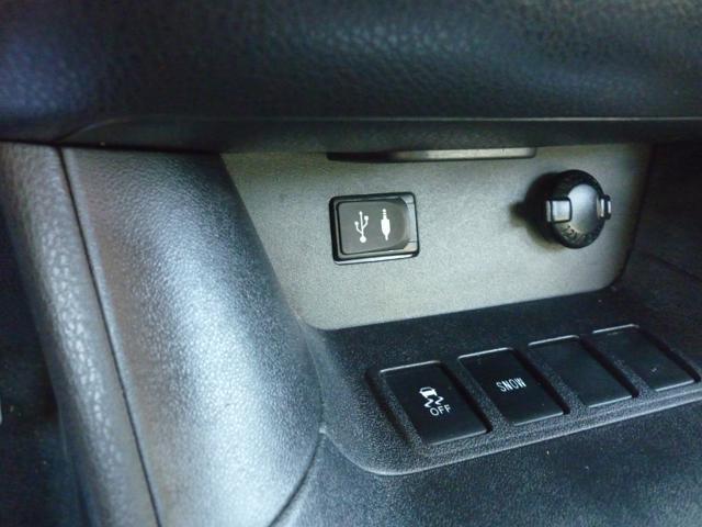 used 2015 Toyota Highlander car, priced at $16,995