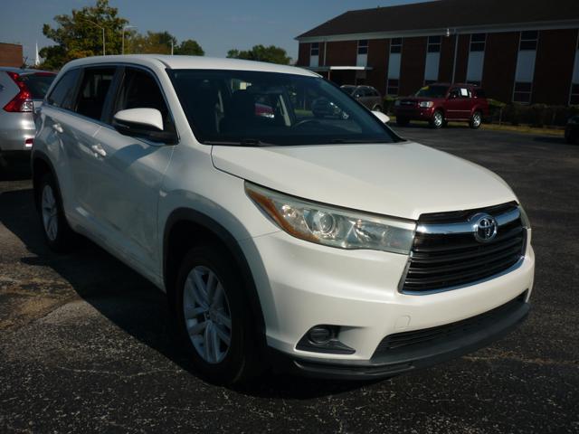 used 2015 Toyota Highlander car, priced at $16,995