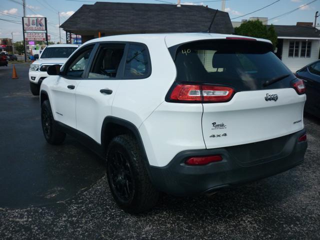 used 2016 Jeep Cherokee car, priced at $12,995