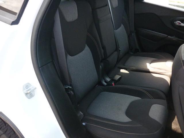 used 2016 Jeep Cherokee car, priced at $12,995