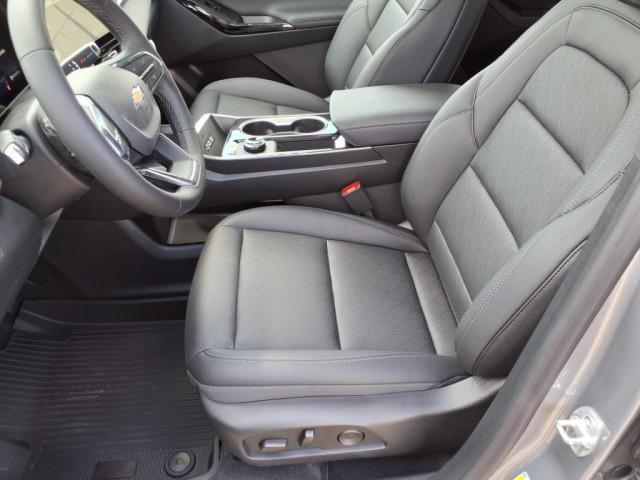 new 2026 Chevrolet Equinox car, priced at $32,990