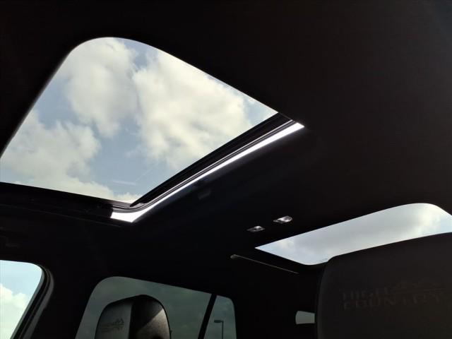 used 2023 Chevrolet Traverse car, priced at $37,991