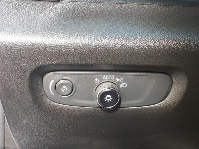 used 2023 Chevrolet Traverse car, priced at $37,991