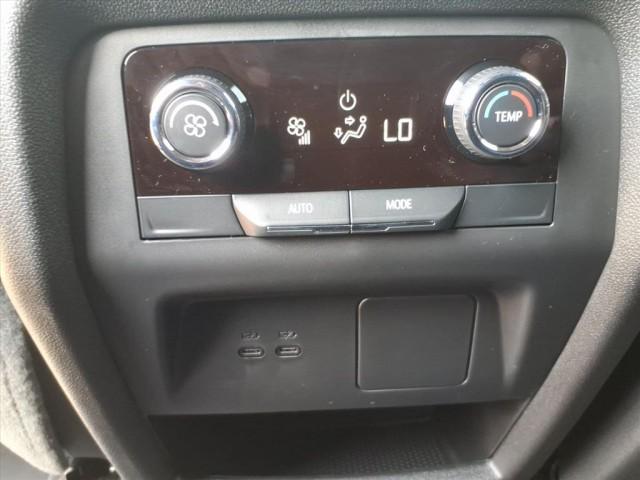 new 2026 Chevrolet Traverse car, priced at $40,695