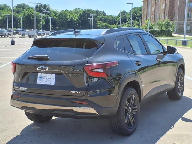 new 2025 Chevrolet Trax car, priced at $26,690