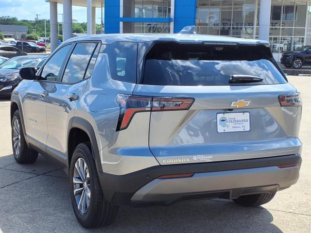 new 2026 Chevrolet Equinox car, priced at $32,990