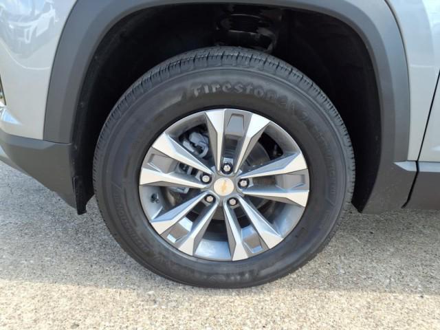 new 2026 Chevrolet Equinox car, priced at $32,990