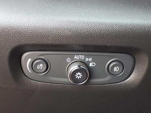 used 2020 Chevrolet Traverse car, priced at $25,991