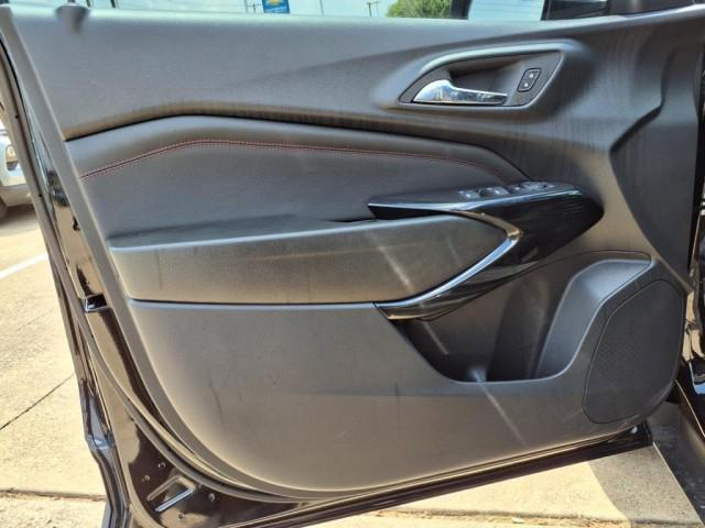 new 2025 Chevrolet Trax car, priced at $27,585