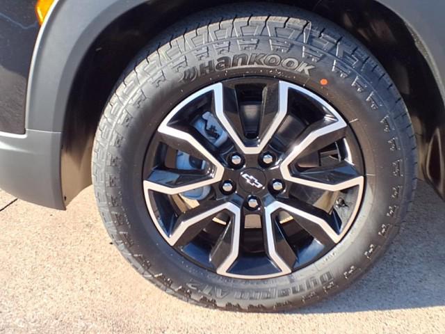 new 2025 Chevrolet TrailBlazer car, priced at $30,080